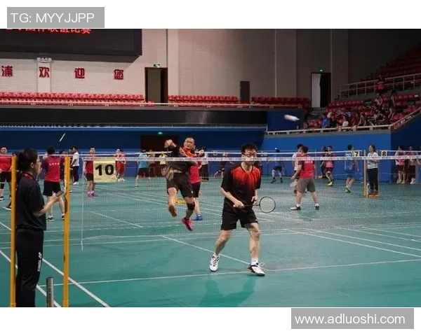 上海羽毛球队在选拔赛中以87分稳居积分榜首位展现强劲实力